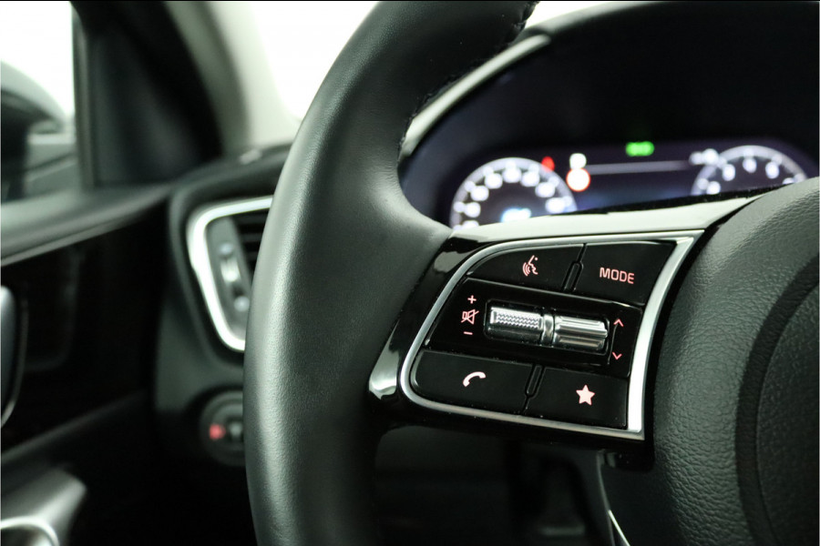 Kia Ceed Sportswagon 1.5 T-GDi DynamicPlusLine Apple Carplay/Android Auto - Cruise Control Adaptief - Dodehoekdetectie - Navigatiesysteem - Stuur/Stoelverwarming - Fabrieksgarantie tot 08-2031