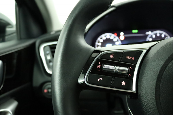 Kia Ceed Sportswagon 1.5 T-GDi DynamicPlusLine Apple Carplay/Android Auto - Cruise Control Adaptief - Dodehoekdetectie - Navigatiesysteem - Stuur/Stoelverwarming - Fabrieksgarantie tot 08-2031