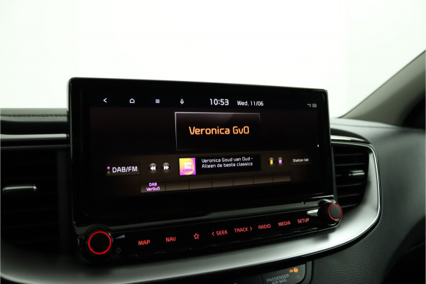 Kia Ceed Sportswagon 1.5 T-GDi DynamicPlusLine Apple Carplay/Android Auto - Cruise Control Adaptief - Dodehoekdetectie - Navigatiesysteem - Stuur/Stoelverwarming - Fabrieksgarantie tot 08-2031