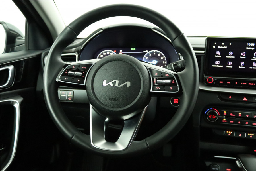 Kia Ceed Sportswagon 1.5 T-GDi DynamicPlusLine Apple Carplay/Android Auto - Cruise Control Adaptief - Dodehoekdetectie - Navigatiesysteem - Stuur/Stoelverwarming - Fabrieksgarantie tot 08-2031