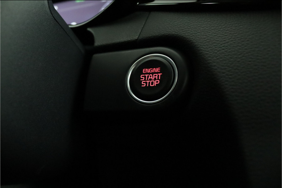Kia Ceed Sportswagon 1.5 T-GDi DynamicPlusLine Apple Carplay/Android Auto - Cruise Control Adaptief - Dodehoekdetectie - Navigatiesysteem - Stuur/Stoelverwarming - Fabrieksgarantie tot 08-2031
