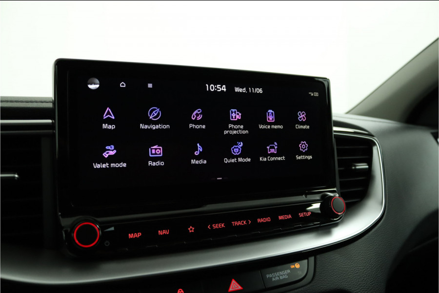 Kia Ceed Sportswagon 1.5 T-GDi DynamicPlusLine Apple Carplay/Android Auto - Cruise Control Adaptief - Dodehoekdetectie - Navigatiesysteem - Stuur/Stoelverwarming - Fabrieksgarantie tot 08-2031