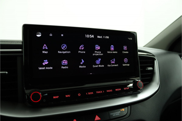 Kia Ceed Sportswagon 1.5 T-GDi DynamicPlusLine Apple Carplay/Android Auto - Cruise Control Adaptief - Dodehoekdetectie - Navigatiesysteem - Stuur/Stoelverwarming - Fabrieksgarantie tot 08-2031