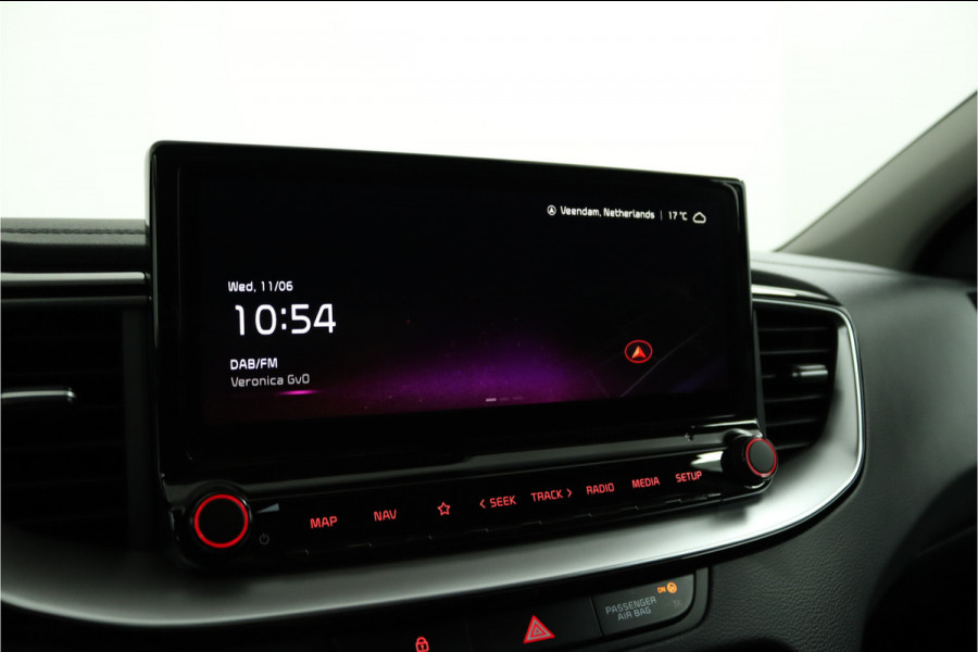 Kia Ceed Sportswagon 1.5 T-GDi DynamicPlusLine Apple Carplay/Android Auto - Cruise Control Adaptief - Dodehoekdetectie - Navigatiesysteem - Stuur/Stoelverwarming - Fabrieksgarantie tot 08-2031
