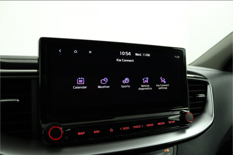 Kia Ceed Sportswagon 1.5 T-GDi DynamicPlusLine Apple Carplay/Android Auto - Cruise Control Adaptief - Dodehoekdetectie - Navigatiesysteem - Stuur/Stoelverwarming - Fabrieksgarantie tot 08-2031