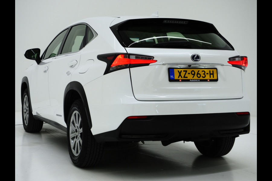 Lexus NX 300h | Camera | Cruise | Climate | Bluetooth | LED | Navigatie