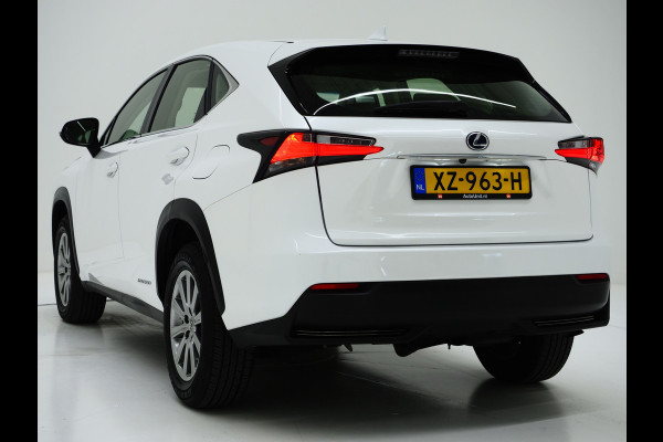 Lexus NX 300h | Camera | Cruise | Climate | Bluetooth | LED | Navigatie
