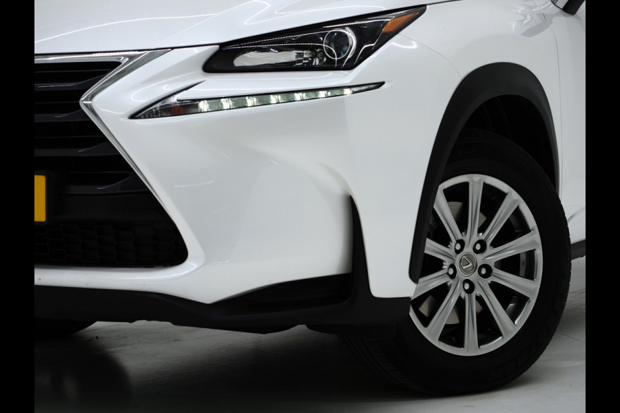 Lexus NX 300h | Camera | Cruise | Climate | Bluetooth | LED | Navigatie