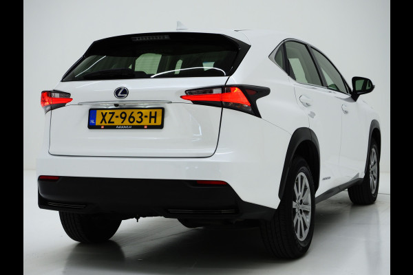 Lexus NX 300h | Camera | Cruise | Climate | Bluetooth | LED | Navigatie
