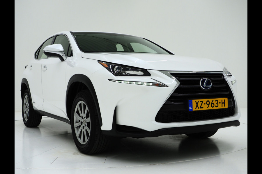 Lexus NX 300h | Camera | Cruise | Climate | Bluetooth | LED | Navigatie