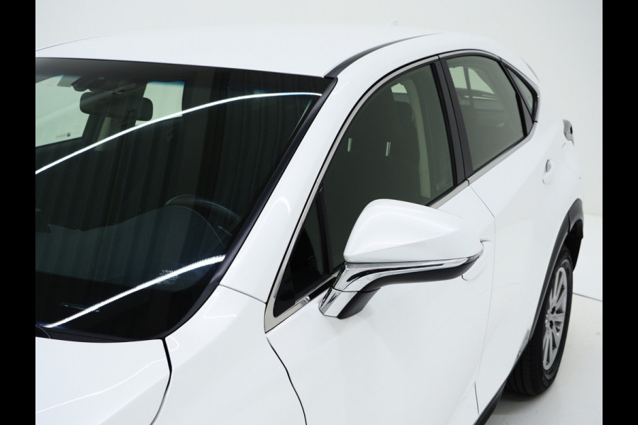 Lexus NX 300h | Camera | Cruise | Climate | Bluetooth | LED | Navigatie