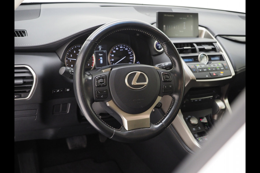 Lexus NX 300h | Camera | Cruise | Climate | Bluetooth | LED | Navigatie