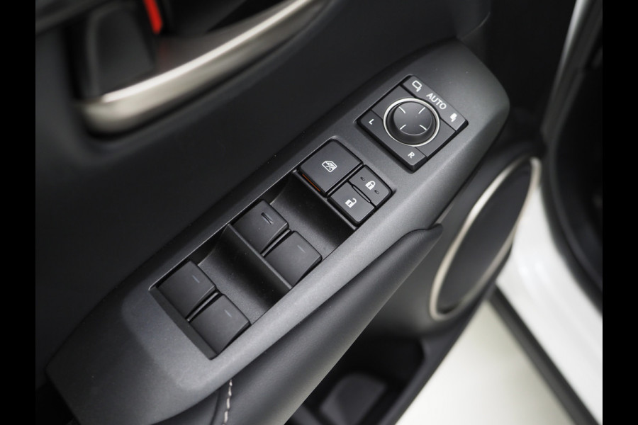 Lexus NX 300h | Camera | Cruise | Climate | Bluetooth | LED | Navigatie