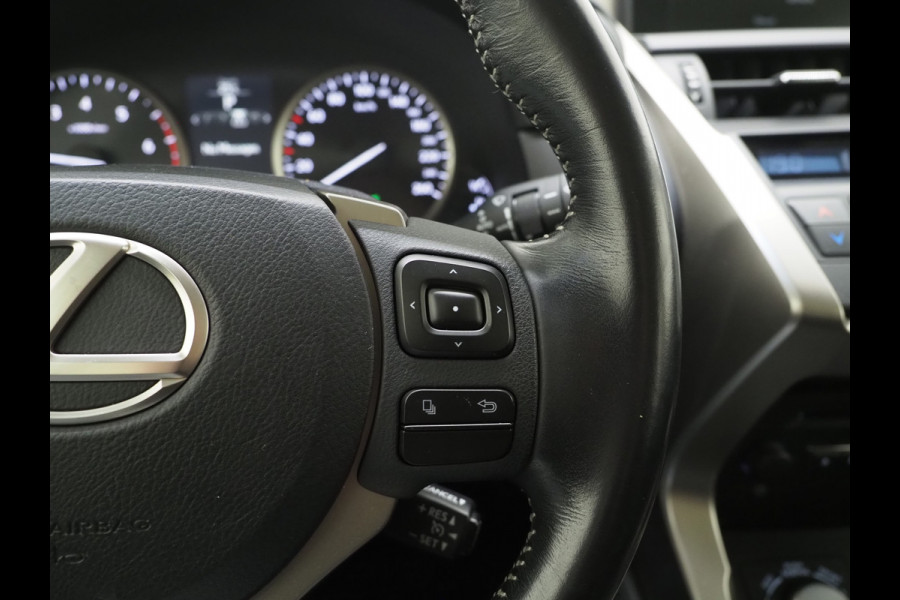 Lexus NX 300h | Camera | Cruise | Climate | Bluetooth | LED | Navigatie