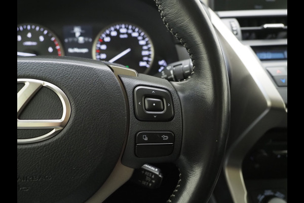 Lexus NX 300h | Camera | Cruise | Climate | Bluetooth | LED | Navigatie