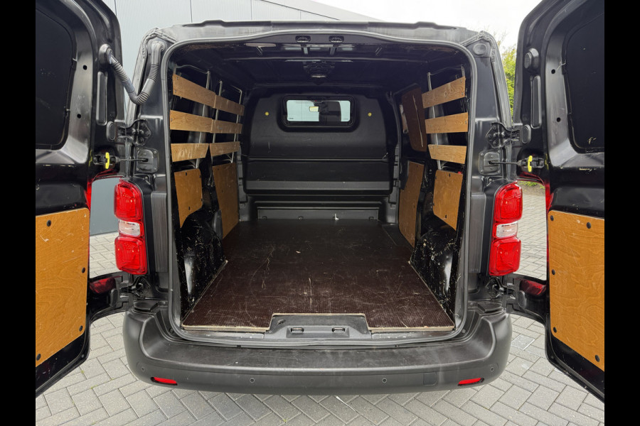 Peugeot Expert 1.6 HDI 100 PK / L2H1 / AIRCO / CRUISE / NAVI / CARPLAY / PDC / 3-ZITS