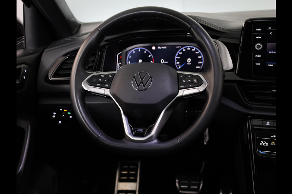Volkswagen T-Roc 1.5 TSI R-Line 150 PK DSG (Automaat) | Verlengde garantie |  Panorama dak | Black Style | Parkeercamera | Matrix koplampen |