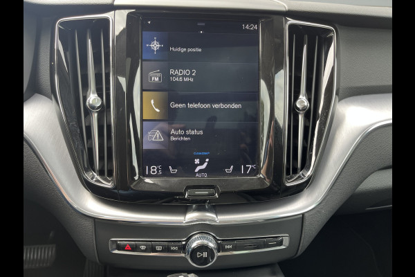 Volvo XC60 2.0 T5 Momentum Pro | ACC | Leder | Trekhaak | Pano | Intellisafe Pro Line | Navi |