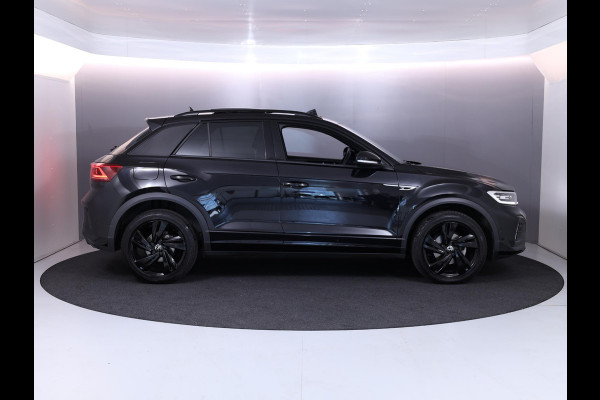 Volkswagen T-Roc 1.5 TSI R-Line 150 PK DSG (Automaat) | Verlengde garantie |  Panorama dak | Black Style | Parkeercamera | Matrix koplampen |