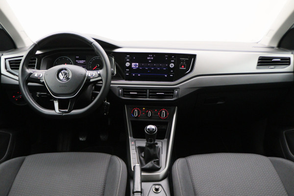 Volkswagen Polo 1.0 TSI Comfortline Business LED, Apple Carplay, Bluetooth, Airco, 15"