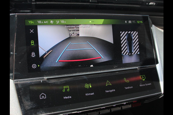 Peugeot 308 1.2 PureTech GT | DEMO ! | Climate control Adaptive cruise control Parkeersensoren Achteruitrijcamera Navigatie LED Apple Carplay/ Android Auto