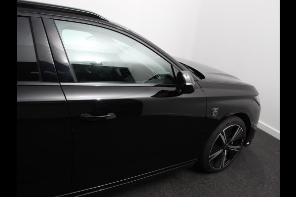 Peugeot 308 1.2 PureTech GT | DEMO ! | Climate control Adaptive cruise control Parkeersensoren Achteruitrijcamera Navigatie LED Apple Carplay/ Android Auto
