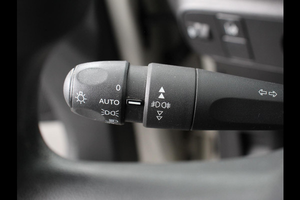 Citroën C3 1.2 PureTech S&S Feel Edition Airco Cruise control Navigatie Parkeersensor achter Apple Carplay/ Android Auto