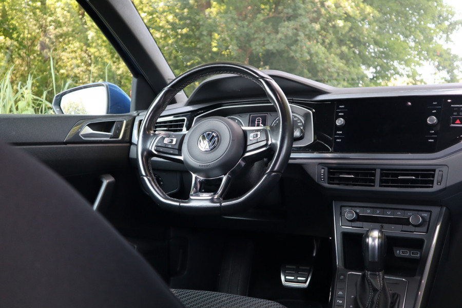 Volkswagen Polo 1.5 TSI Highline Business R | Automaat | Panoramadak |