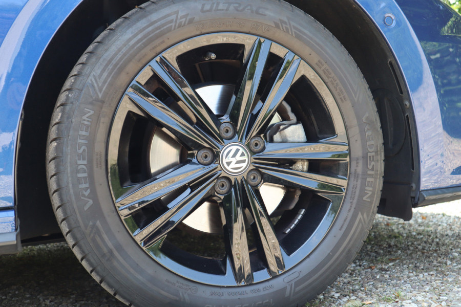 Volkswagen Polo 1.5 TSI Highline Business R | Automaat | Panoramadak |