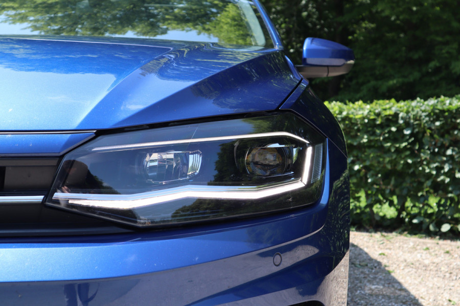 Volkswagen Polo 1.5 TSI Highline Business R | Automaat | Panoramadak |