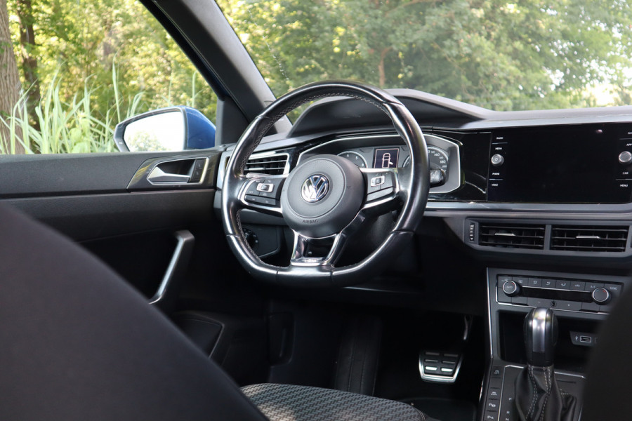 Volkswagen Polo 1.5 TSI Highline Business R | Automaat | Panoramadak |
