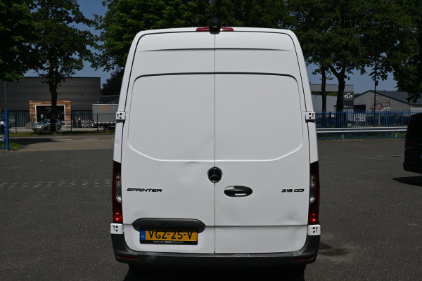 Mercedes-Benz Sprinter 316 CDI L2H2 Harderwijk KOEL/VRIES D/N Thermo King 3500 kg Trekgewicht, LED, MBUX navigatie met camera, Leder stuurwiel