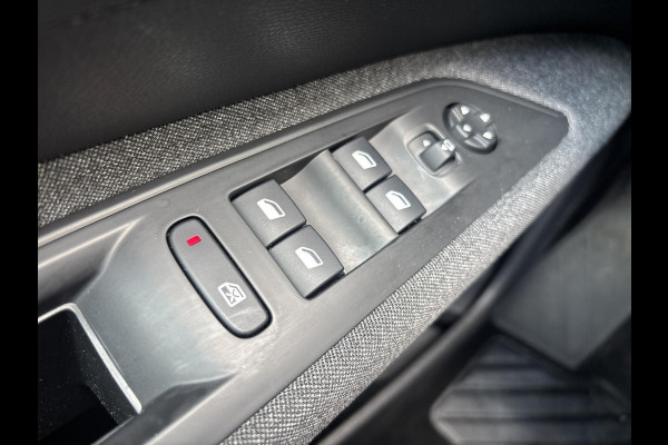 Peugeot 5008 1.2 PureTech Blue Lease Active | 7-zitter | trekhaak
