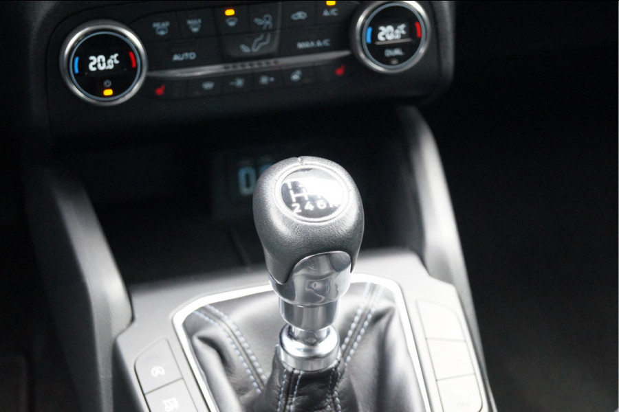 Ford Focus 1.0 EcoBoost Hybrid Active Business | Navigatie | Winter Pack | Achteruitrijcamera