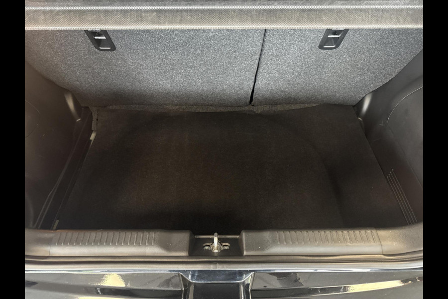 Suzuki Swift 1.2 Style Smart Hybrid  navigatie | stoelverwarming | blind-spot | LED | adaptive cuise | achteruitrijcamera | Apple Carplay/Android Auto |