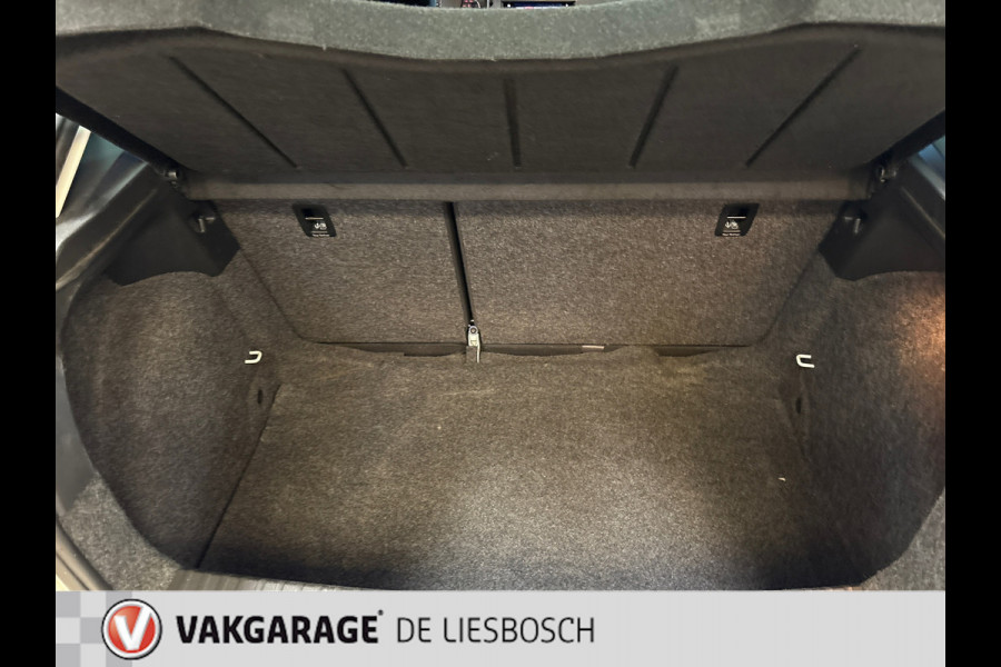 Seat Ibiza 1.6 TDI Style Business Intense,navi,cruisec,applecar play ,pdc