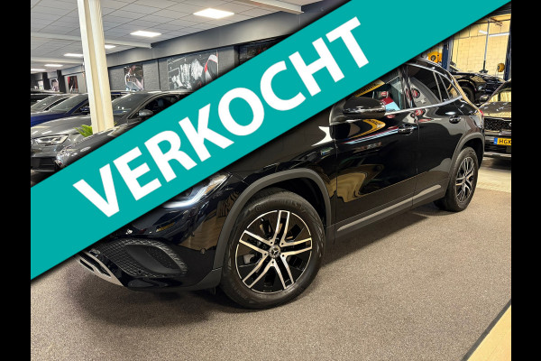 Mercedes-Benz GLA 250 e Progressive led verlichting / sfeer verlichting / camera /