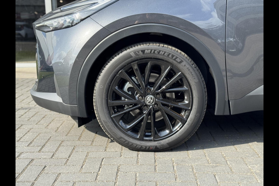 Toyota C-HR Plug-in Hybrid 223pk GR Sport | Stoel + Stuurverwarming, Elektrische achterklep, Groot scherm, Parkeersensoren, Blind spot
