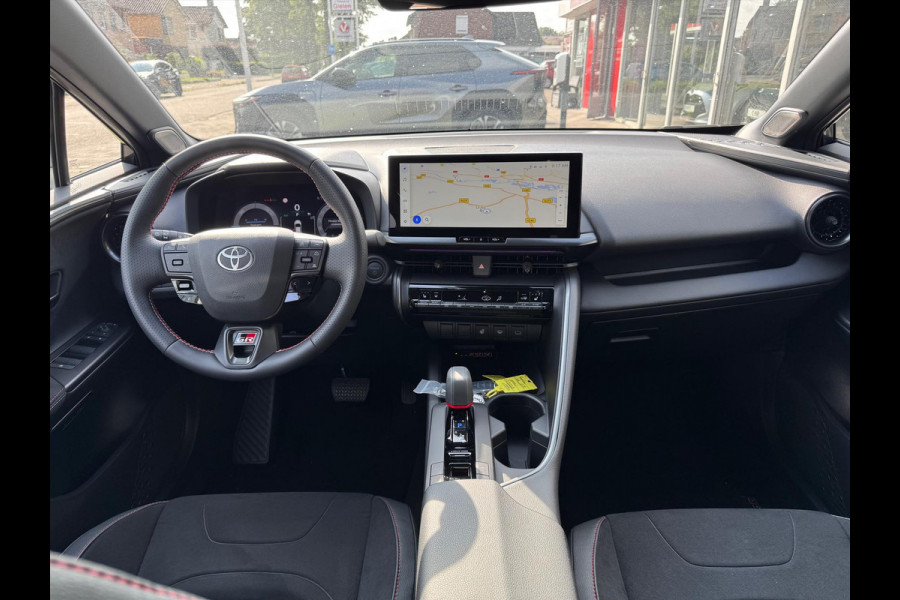 Toyota C-HR Plug-in Hybrid 223pk GR Sport | Stoel + Stuurverwarming, Elektrische achterklep, Groot scherm, Parkeersensoren, Blind spot