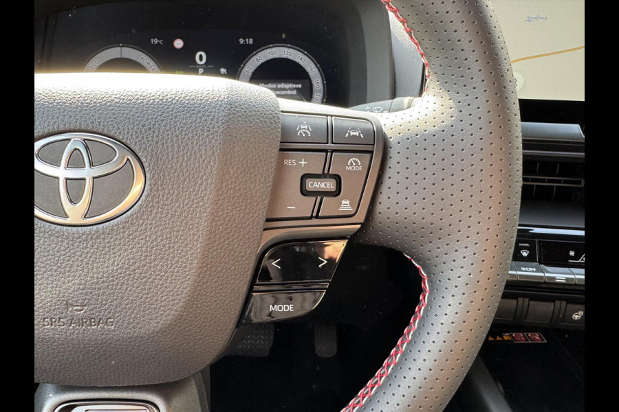 Toyota C-HR Plug-in Hybrid 223pk GR Sport | Stoel + Stuurverwarming, Elektrische achterklep, Groot scherm, Parkeersensoren, Blind spot