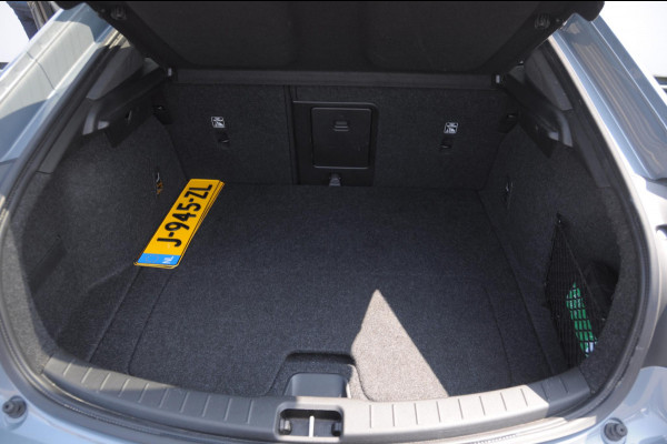 Polestar 2 Long Range Dual Motor Launch Edition / Adaptieve cruise Control / 408PK / BLIS / 20” Velgen / Elektrische achterklep / Keyless / Elektrische stoelen / Stoel en stuurwielverwarming / Panoramadak