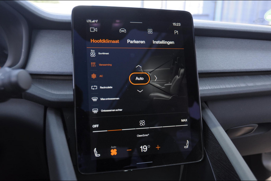 Polestar 2 Long Range Dual Motor Launch Edition / Adaptieve cruise Control / 408PK / BLIS / 20” Velgen / Elektrische achterklep / Keyless / Elektrische stoelen / Stoel en stuurwielverwarming / Panoramadak