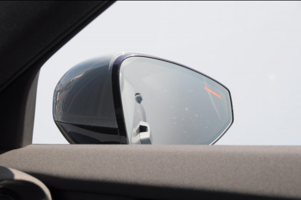 Polestar 2 Long Range Dual Motor Launch Edition / Adaptieve cruise Control / 408PK / BLIS / 20” Velgen / Elektrische achterklep / Keyless / Elektrische stoelen / Stoel en stuurwielverwarming / Panoramadak