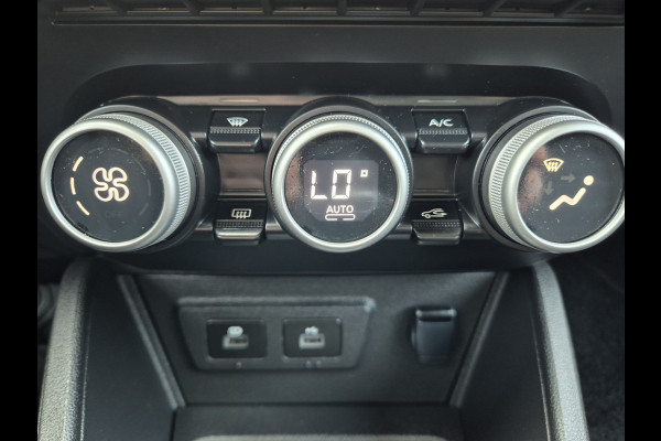 Dacia Duster 1.3 TCe 150 Journey ,airco,parkeersensoren, cruise,rondom camera,trekhaak,navigatie,stoelverwarming,