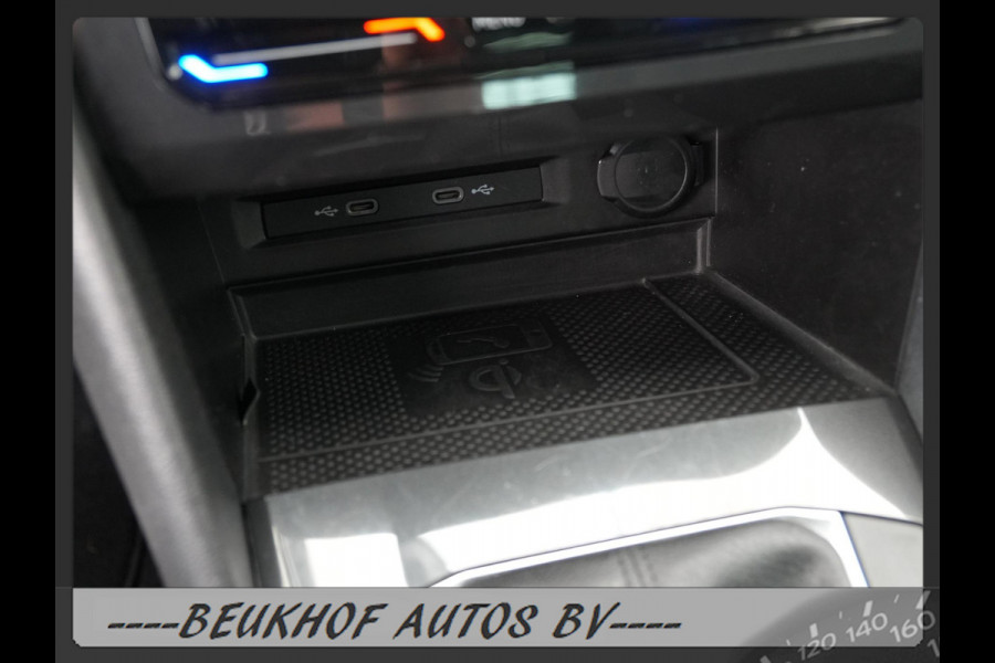 Volkswagen Tiguan 1.5 TSI Carplay Navi Parkeersensor Lane As