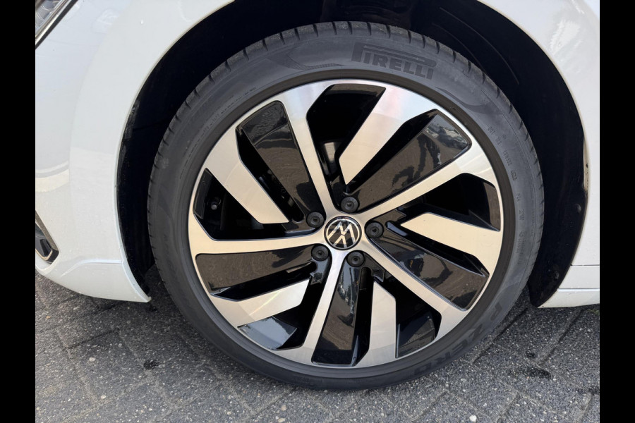 Volkswagen Arteon Shooting Brake 1.4 TSI eHybrid R-Line Business+ | Adaptive Cruise Control | Lane Assist | Stoel/Stuurverwarming |