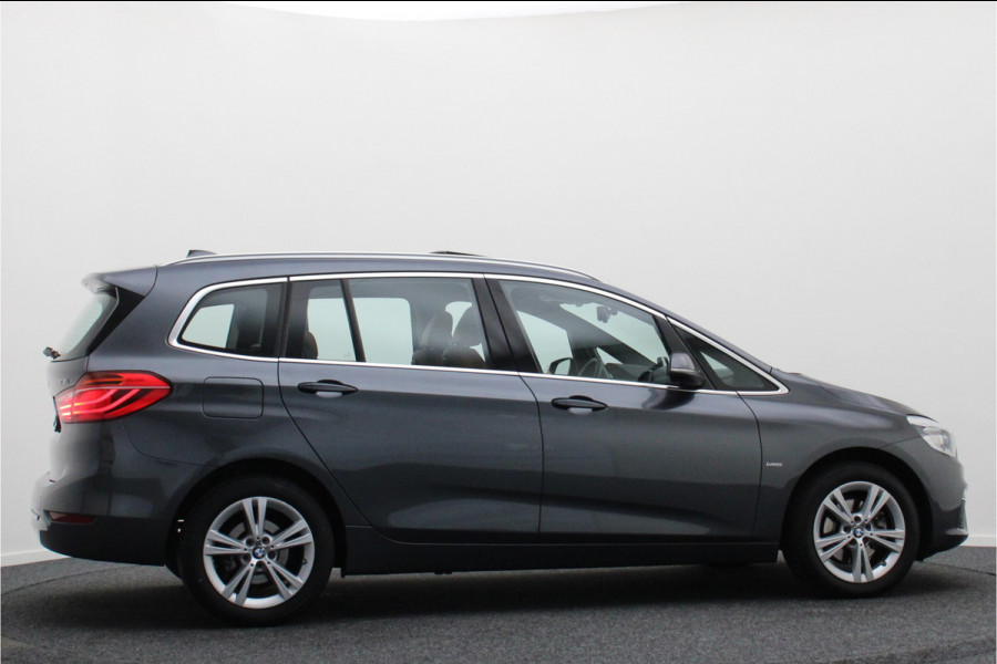 BMW 2 Serie Gran Tourer 218i 7p. Luxury Automaat Leer, Panoramadak, Head-Up, Camera, LED, Navigatie