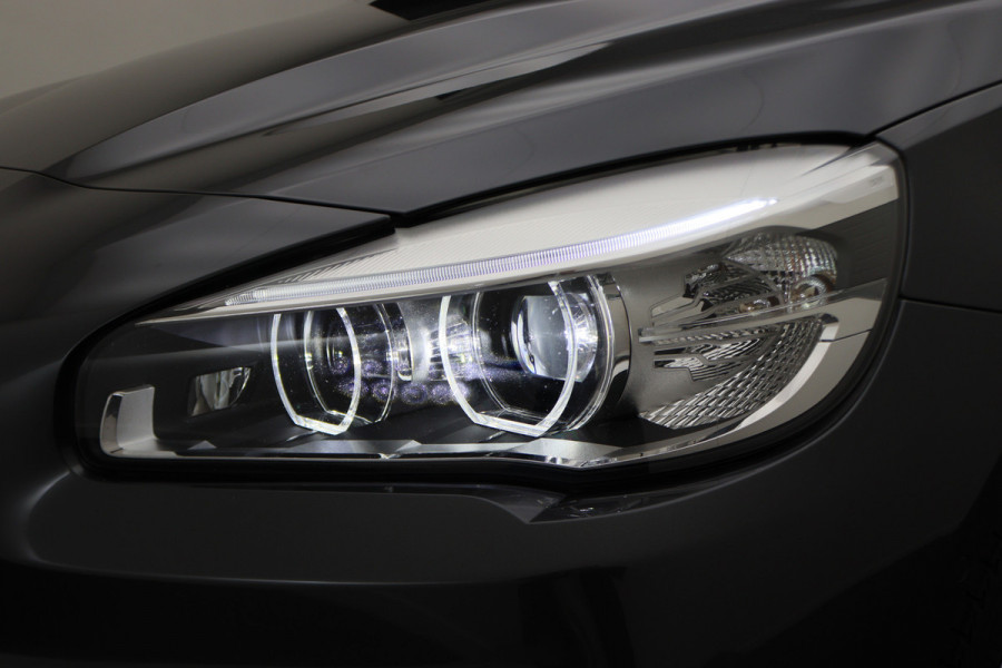 BMW 2 Serie Gran Tourer 218i 7p. Luxury Automaat Leer, Panoramadak, Head-Up, Camera, LED, Navigatie