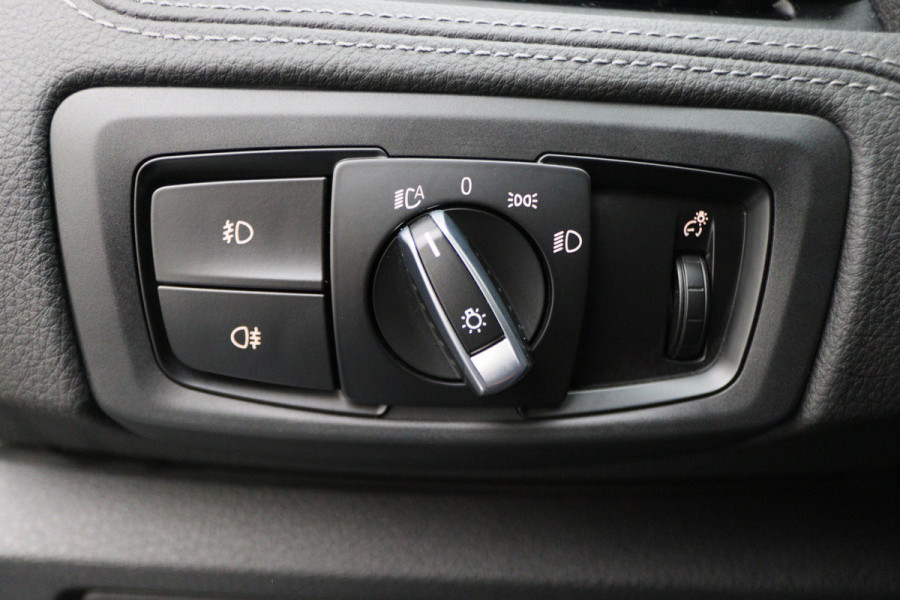 BMW 2 Serie Gran Tourer 218i 7p. Luxury Automaat Leer, Panoramadak, Head-Up, Camera, LED, Navigatie