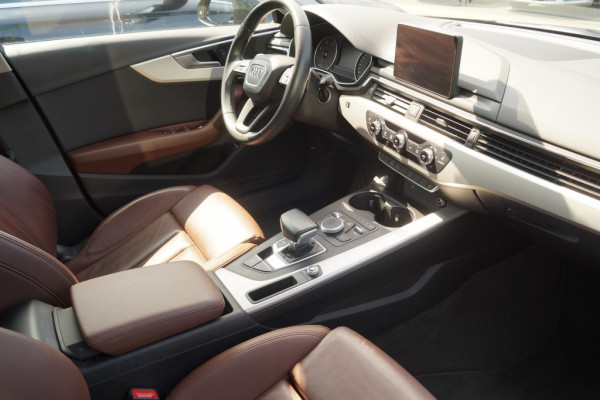 Audi A4 Avant 30 TDI Automaat -NAVI-LEER-ECC-PDC-